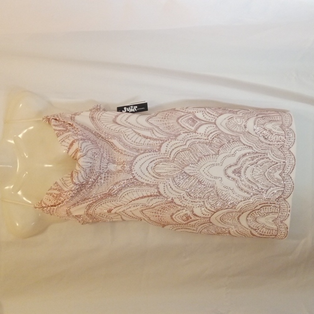 Strapless white dress made by jump appear